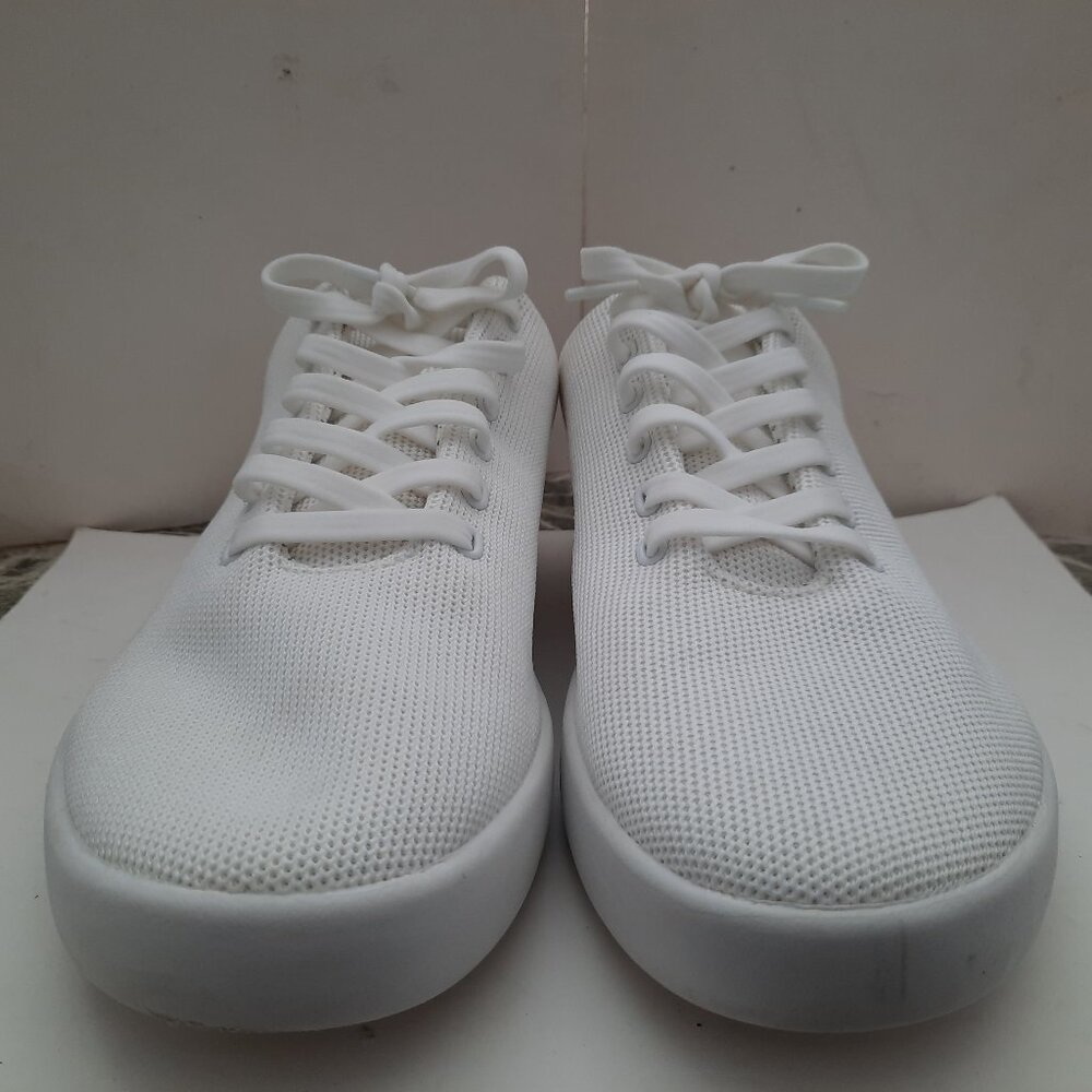 Atoms model 000 Unisex sneakers Mens 8.75/Womens 10.25